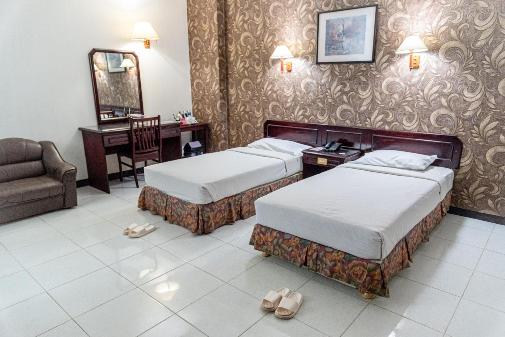 Melin Hotel Tanjungpinang Bagian luar foto